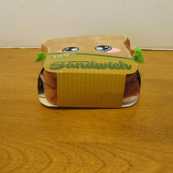 Squeezamals Picnic Pack Sandwich Stuffed Plush Toy - Picture 4 of 8
